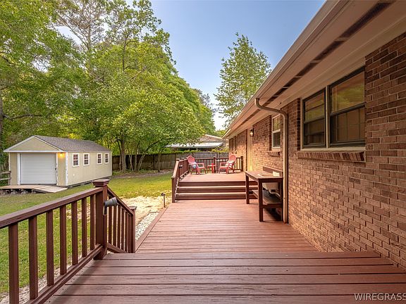 4th image of 104 Olive Springs Dr