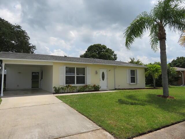 1st image of 262 NE Camelot Dr