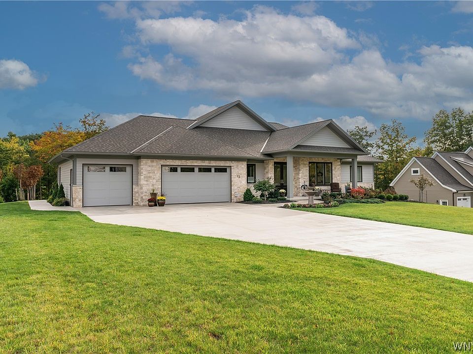 13 Creekview Ct, East Aurora, NY 14052 Zillow