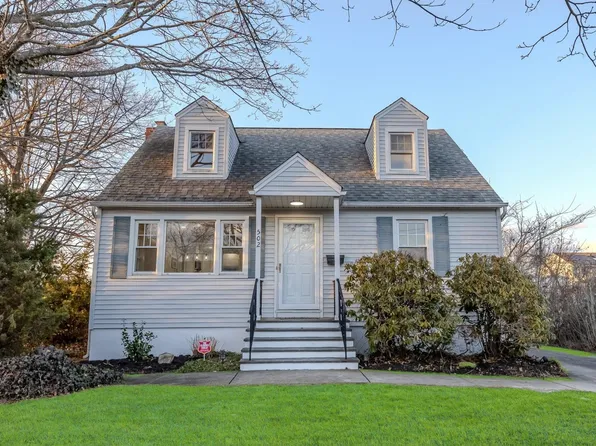 502 14th Street, West Babylon, NY 11704