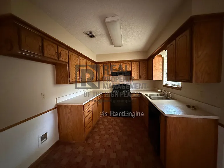 6503 Terryville Dr — Photo 5