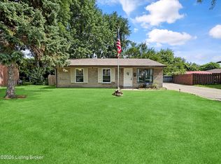 4906 Lesabre Dr, Louisville, KY 40216