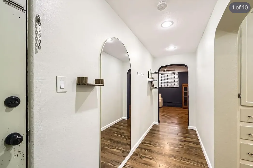 1 bed, 816 sqft, $2,050 — Photo 2