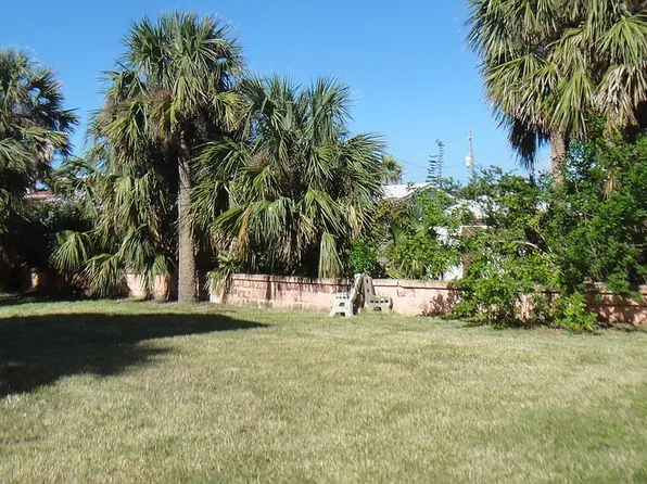 423 Pelican Ave #&-425, Daytona Beach, FL 32118