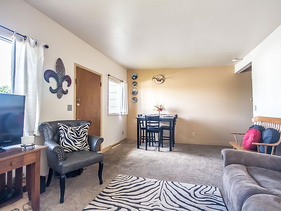 3rd image of 8314 E Broadway Ave #1