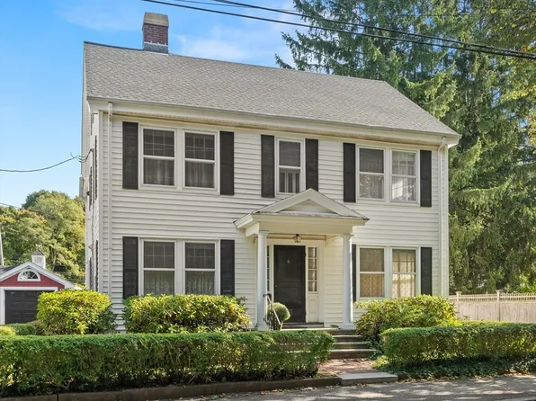 25 High St, Beverly, MA 01915