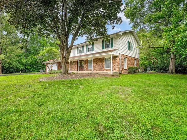 1718 Jacoby Pl, Rockford, IL 61107