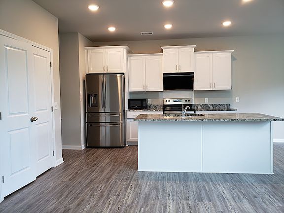 4th image of 138 Millers Ln