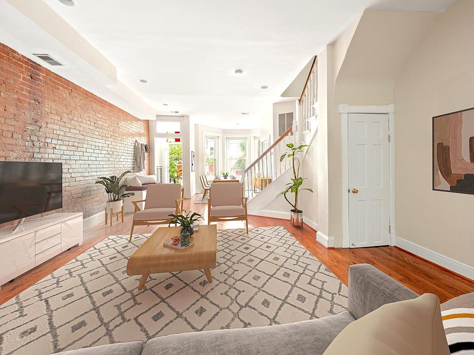 Furnished common areas! (Actual furniture will vary)