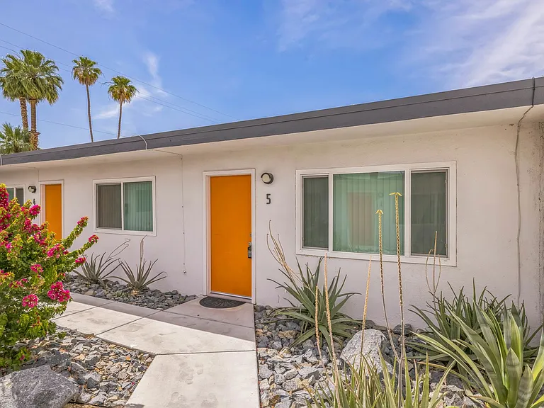 520 S. Desert View Drive — Photo 30