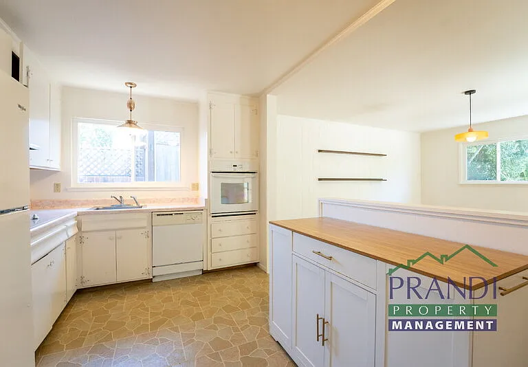 7 Edward Ave — Photo 7