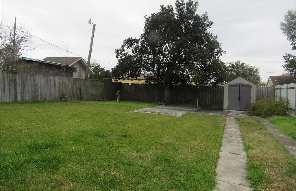 2 bed, 1008 sqft, $1,350 — Photo 3