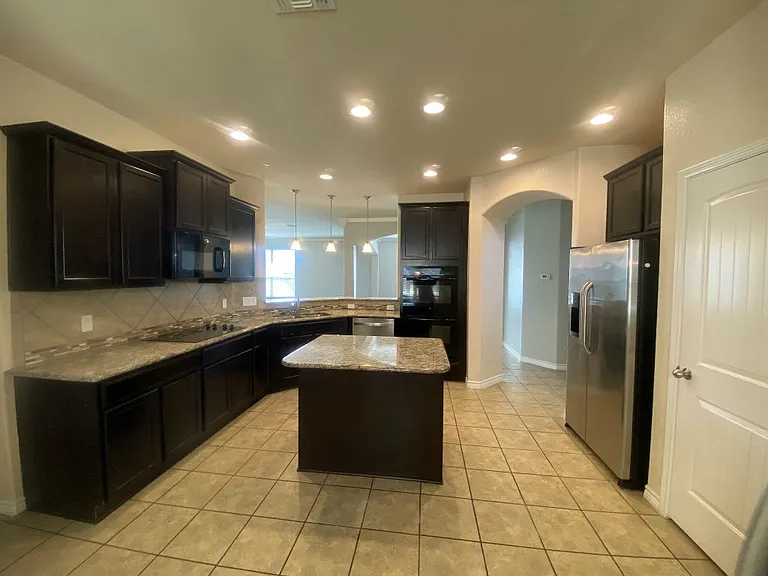 806 Terra Cotta Ct — Photo 8