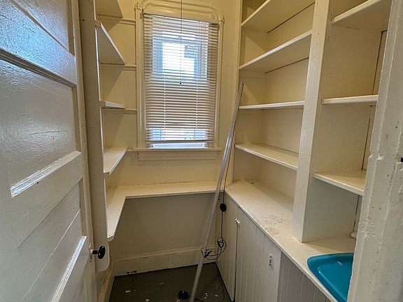 5th image of 27 Mortson St #3E