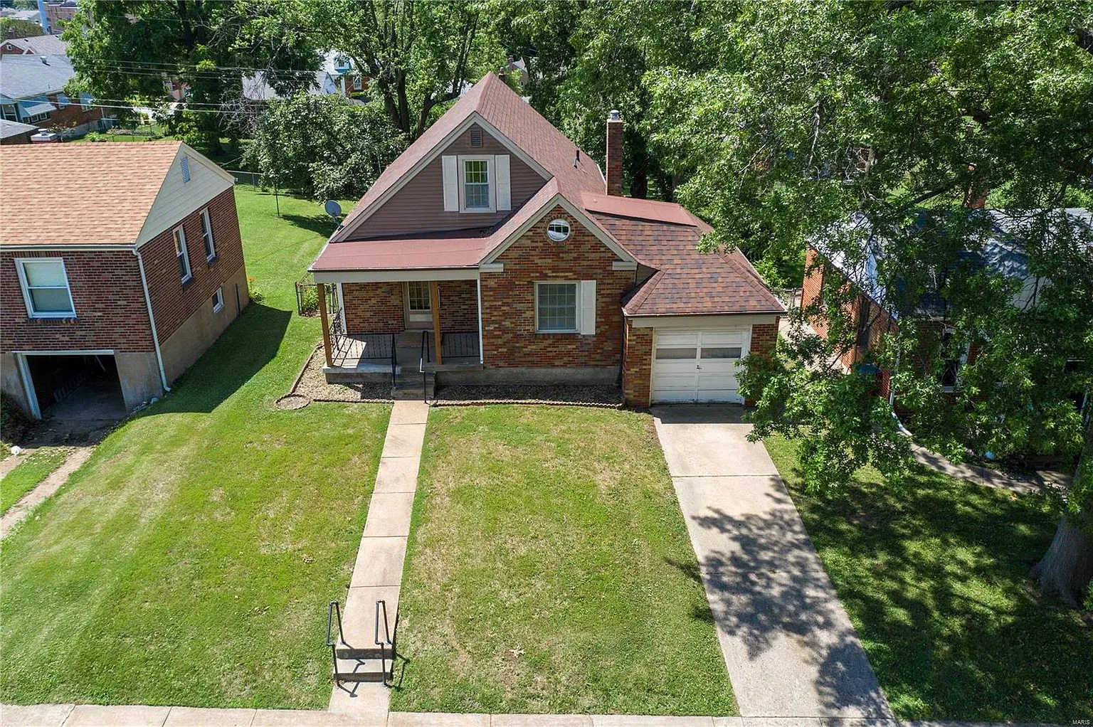 608 Ellwine Dr photo 1