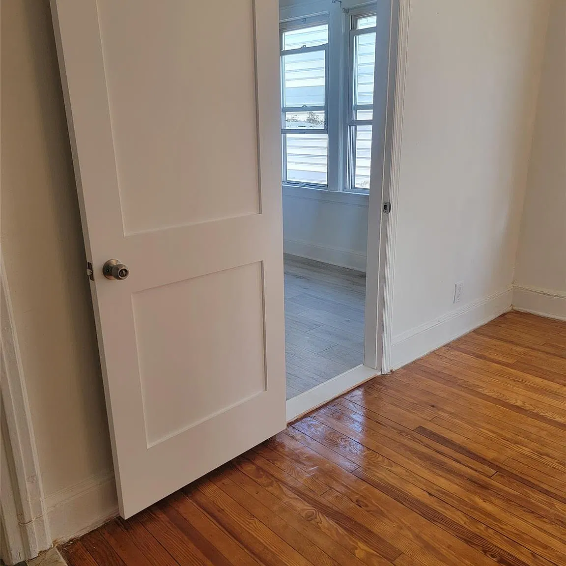 2 bed, 1.0 bath, 1472 sqft, $3,100 — Photo 4