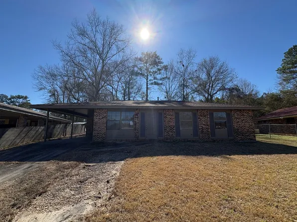 625 Phoenix Cir, Hattiesburg, MS 39401
