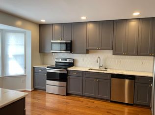 7632 Southern Oak Dr, Springfield, VA 22153