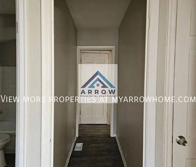 10116 Cloverdale Dr — Photo 17