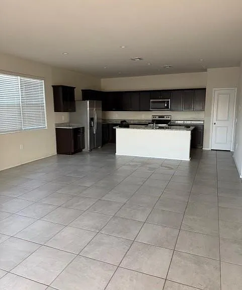 9816 E Hay Loft Dr — Photo 3