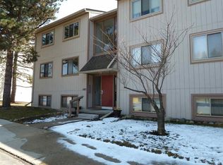 1683 Riverside Dr, Rochester, MI 48309