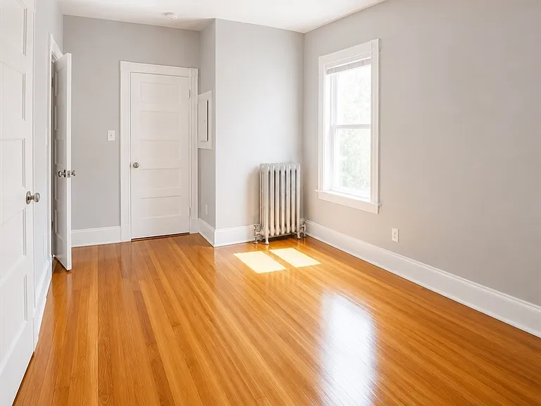 102 Saxton St #3 — Photo 6