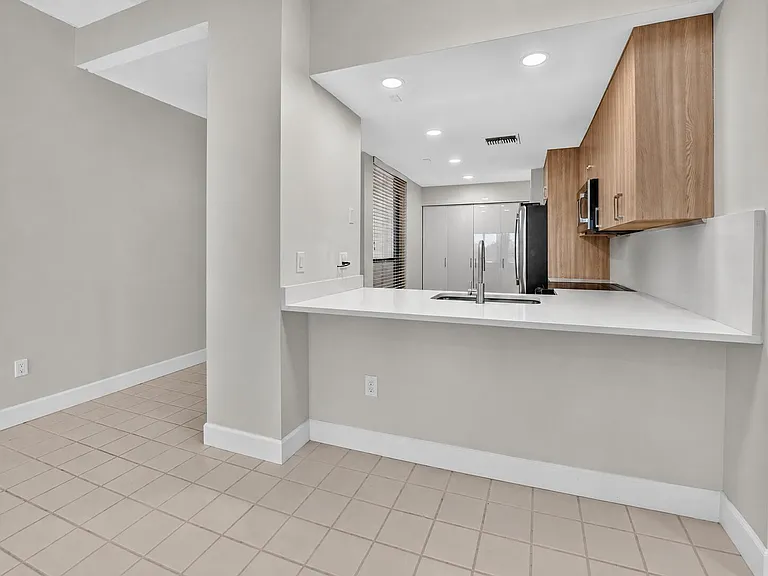 7460 La Paz Blvd #304 — Photo 5