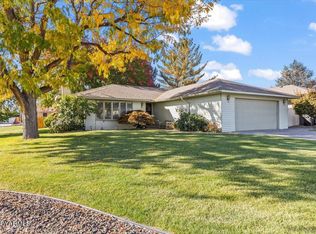 610 Park Pl, Yakima, WA 98908