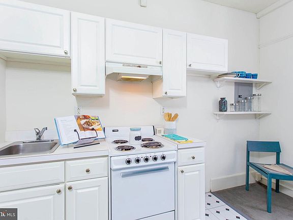 4th image of 1231 Chestnut St #4XX