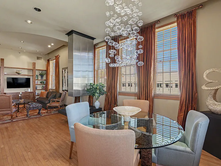 303 Central Ave NE #300 — Photo 19