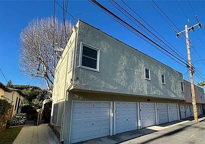 4th image of 2450 Oak St #A