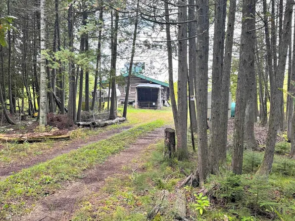W2551 County Road 338 Rd, Menominee, MI 49858