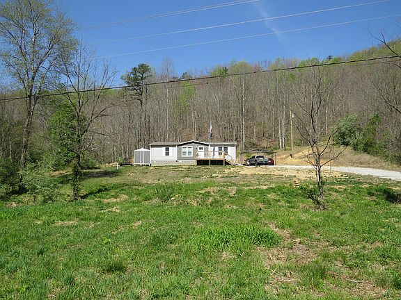 3rd image of 3590 Highway 233