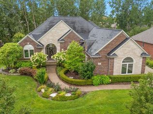 6332 Shadydale Dr, Shelby Township, MI 48316
