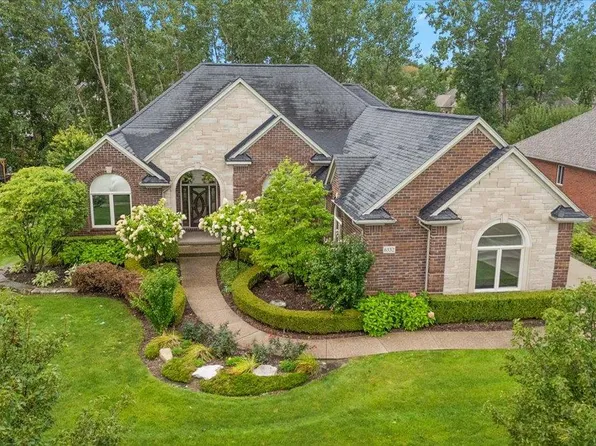 6332 Shadydale Dr, Shelby Township, MI 48316