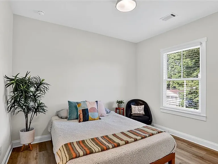1170 Moton Ave SW — Photo 22