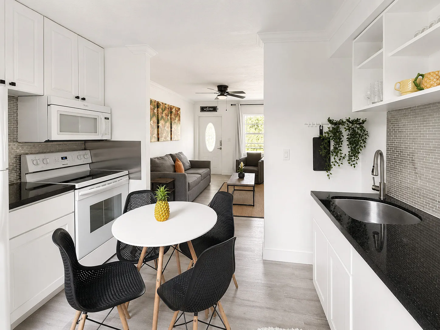 2 bed, 718 sqft, $2,795 — Photo 4