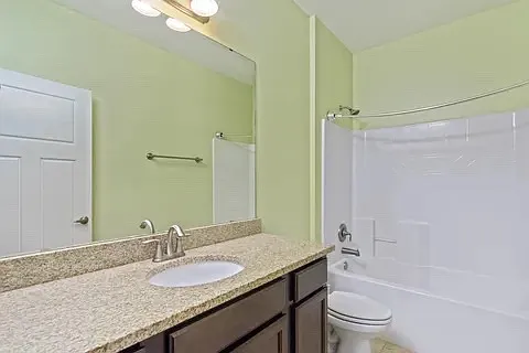 6013 Trestle St — Photo 9