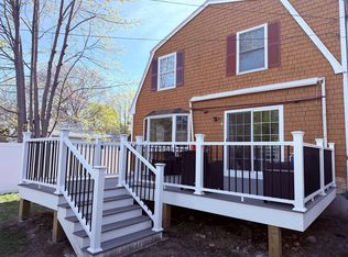 4 Ash St, Hampton, NH 03842