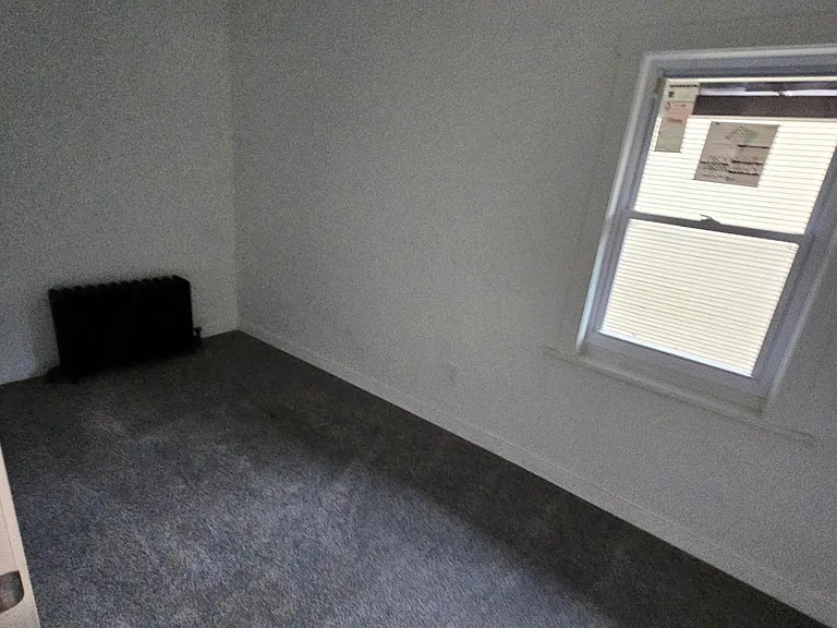 636 Lillian St — Photo 33