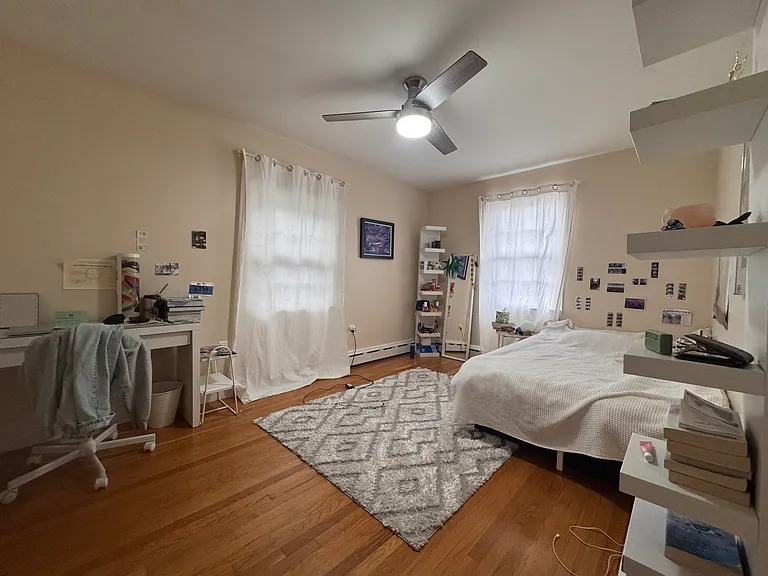 10-12 Webster St #1 — Photo 11