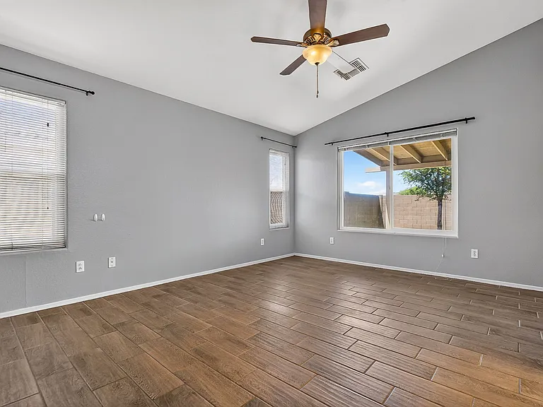 15542 N 136th Ln — Photo 28