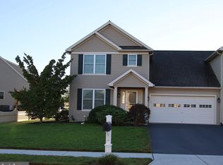 5132 Summerfield Dr, Mount Joy, PA 17552