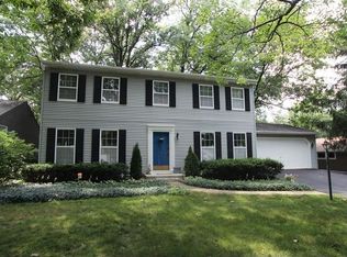 331 Linden Rd, Lake Zurich, IL 60047