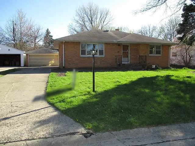 1217 Gertrude Ave photo 1