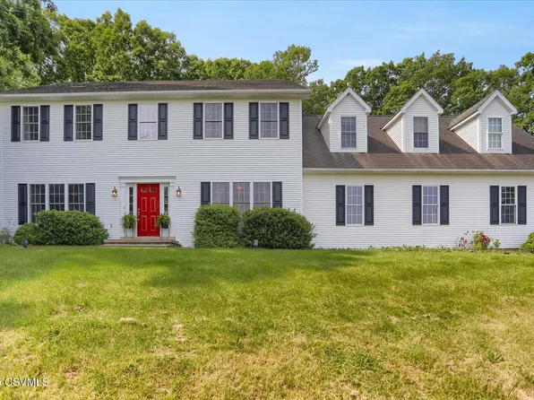 15 Heather Ct, Danville, PA 17821