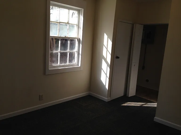 206 Byron Hurst St — Photo 8