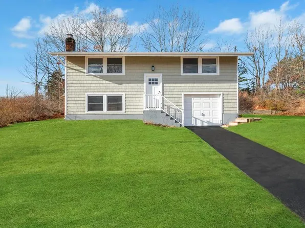 10 Pheasant Lane, East Setauket, NY 11733