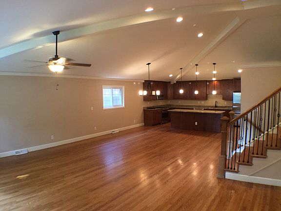 4th image of 1105 Monaco St Pkwy