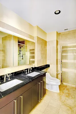 Rented by City Connections Realty | media 15